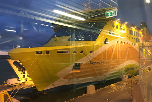 vikingline06.jpg